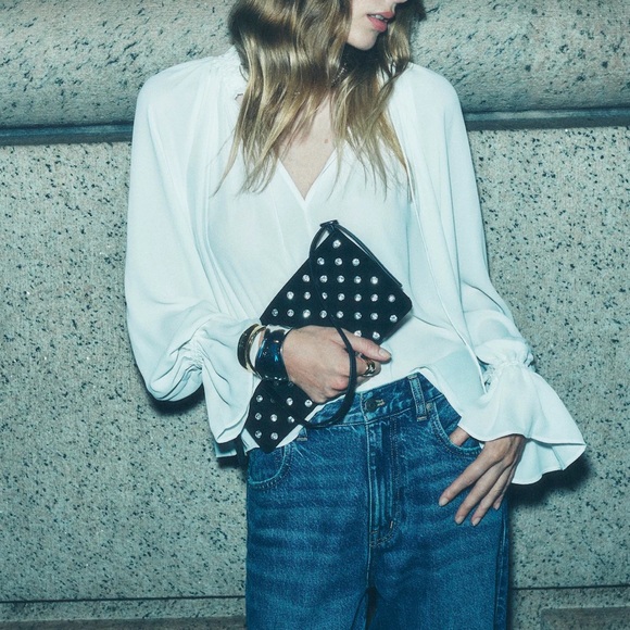 Madewell - The Sculptural-Buckle Mini Shoulder Bag - Picture 3 of 4